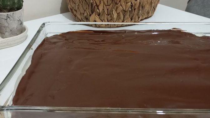 Kahvenin yanına genelde neden tatlı ikram edilir?