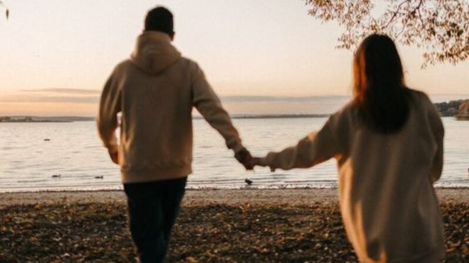 İlk aşkımı yıllar sonra bile özlüyorum, ilk aşk unutulmuyor mu gerçekten?