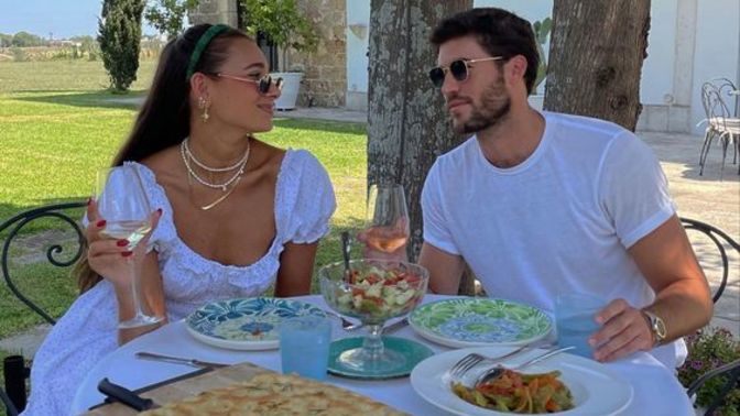 İlk date'te pahalı bir yerde yemek isteyen biriyle buluşur musunuz?