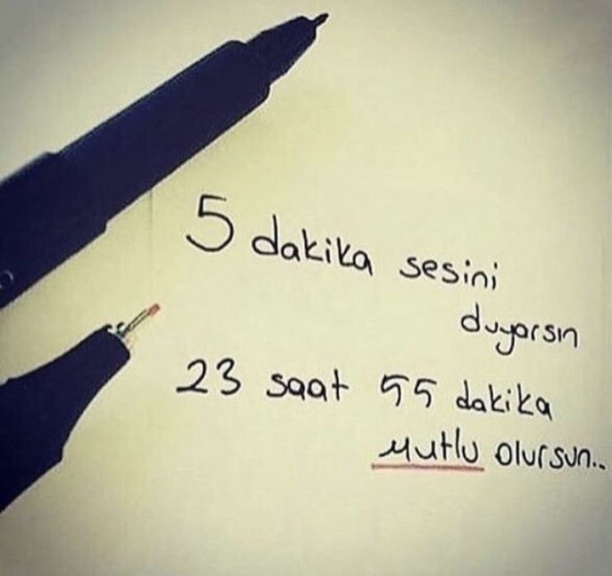 Günaydın 🌼🌼. Sesini duduğunda size iyi gelen biri var mı?