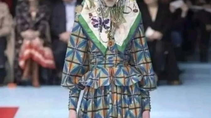 Gucci "nin Dikilip durma kalkta sofrayı topla ' temalı 2024 kış kreasyonunu nasıl buldunuz?