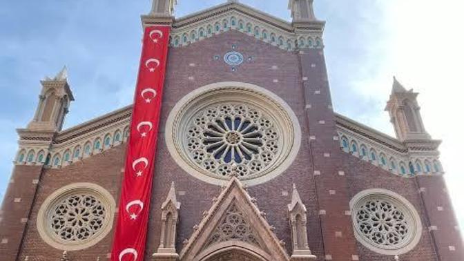 Kiliseye gitmek istiyorum, kiliseye gitmeden önce kapanmam veya bir şeyler yapamam gerekiyor mu?