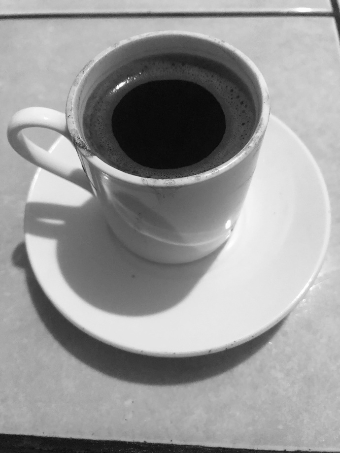 Bu yağmurlu havada çay mı daha iyi gider, kahve mi?