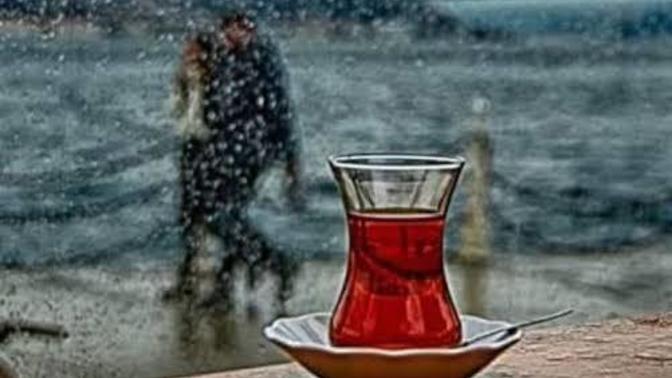 Bu yağmurlu havada çay mı daha iyi gider, kahve mi?