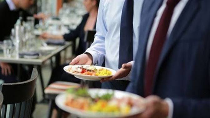 Kuşadası belediyesi personelin öğle yemeği ücretini 92 TL'den 170 TL'ye çıkarmış! Siz öğlen yemeğine kaç TL harcıyorsunuz?