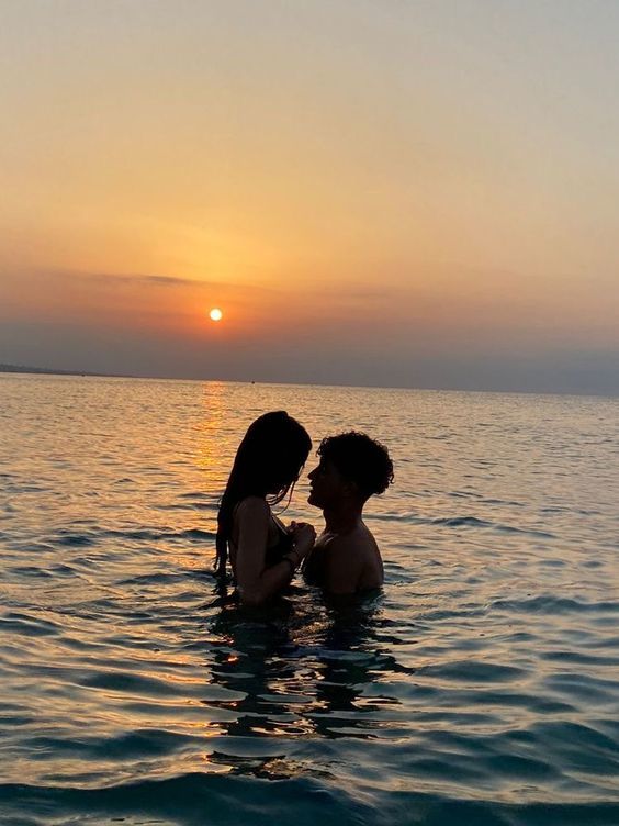 Aşkı bu dünyada en harika neye benzetirdiniz?