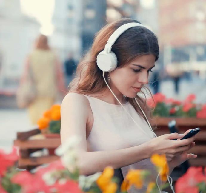 Sevmediğiniz bir sanatçının, beğendiğiniz bir şarkısı var mı?