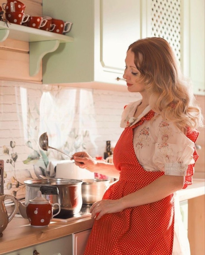 Sizce lezzetli yemek yapmanın sırrı aileden gelen bir yetenek mi yoksa kendini bu konuda geliştirmek mi?