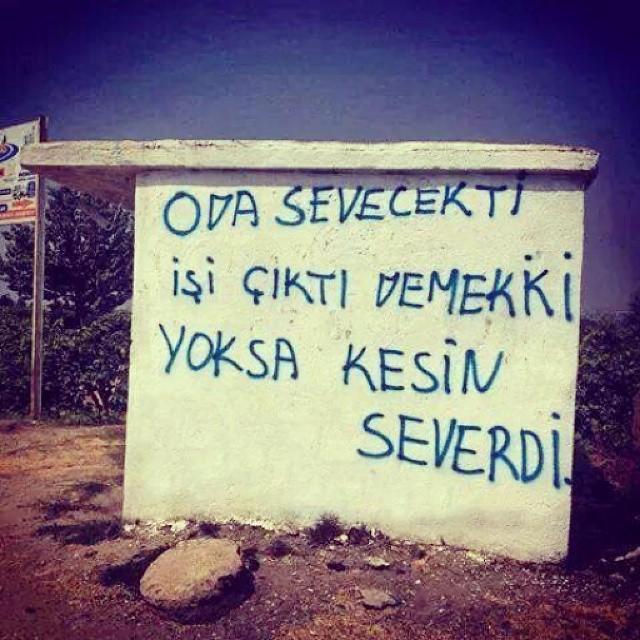 Beğendiğiniz duvar yazıları var mı?