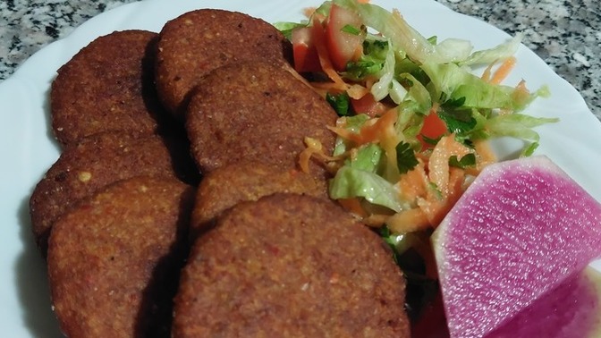 Tavuklu bulgur (simit) köftesini denediniz mi?