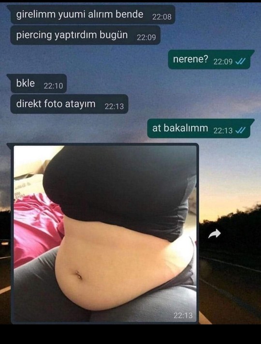 Göbekte piercing nasıl duruyor sizce?