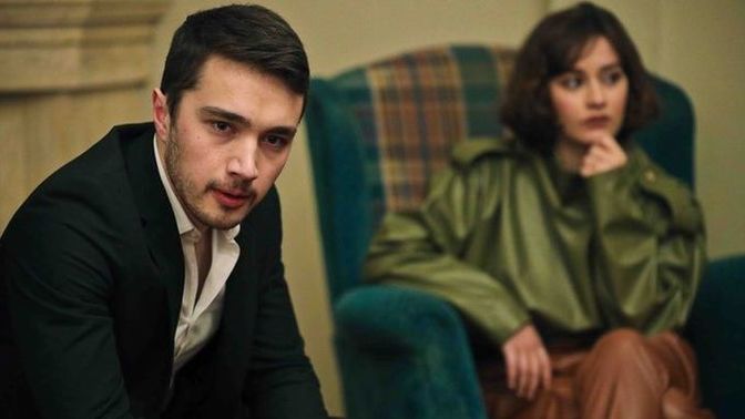 Okuyorum, nişanlıyım ama pişmanım. Nişanlım okumama engel olmaya çalışıyor. Ne yapacağım?