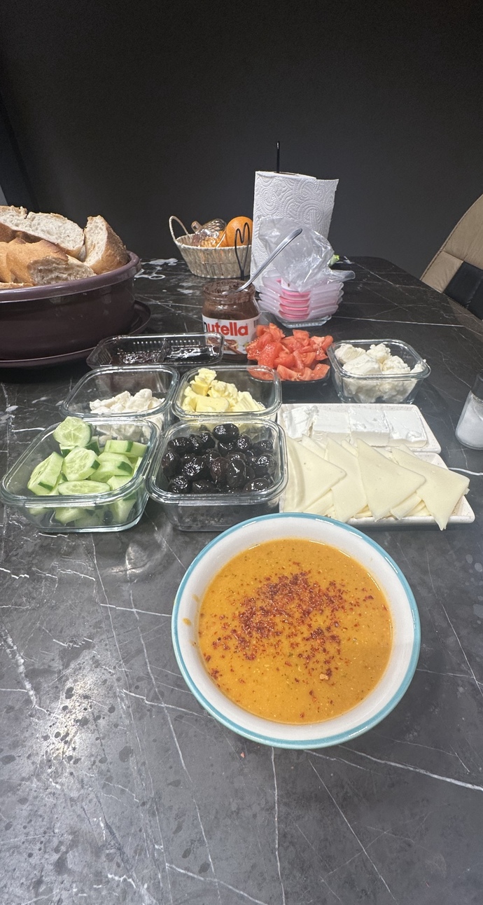 Bu soğuk havalarda kahvaltıda çorba içermisiniz?