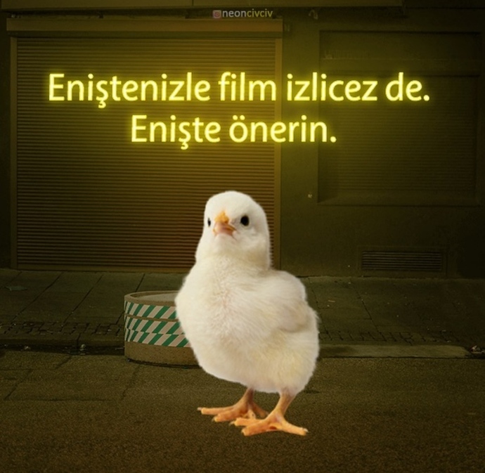 Eniştenizle film izleyeceğiz de bilin bakalım ne eksik 🙄?