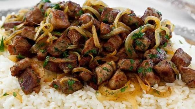 Tavuklu pilav mı etli pilav mı?