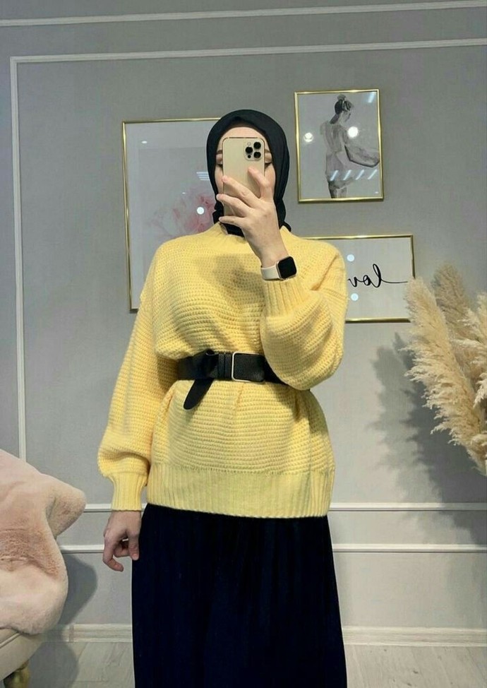 Tesetturluyum sizce böyle kombin yapmak günah mı Allah güzel giyinmeyi emretmiyor mu?