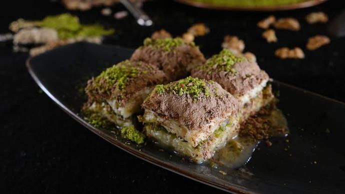Soğuk baklavayı mı tercih ediyorsunuz yoksa klasik baklavayı mı?