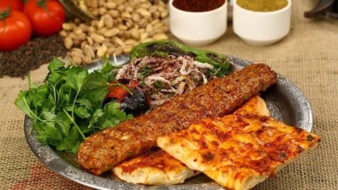 Adana kebap mı yoksa iskender mi?