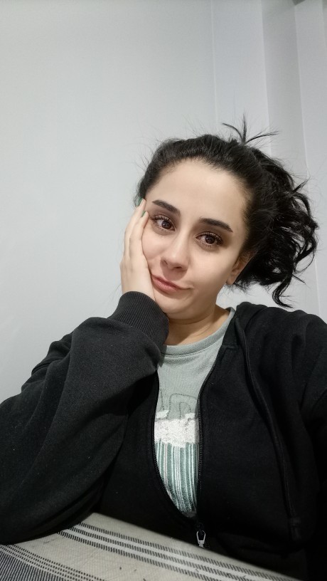 Kaşımın biraz dik olmasını istedim yarısını almışlar, çok mu kötü görünüyor?