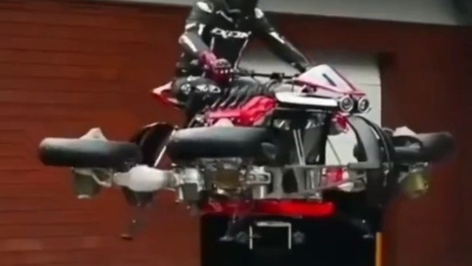 Uçan motora binmek istermiydiniz?