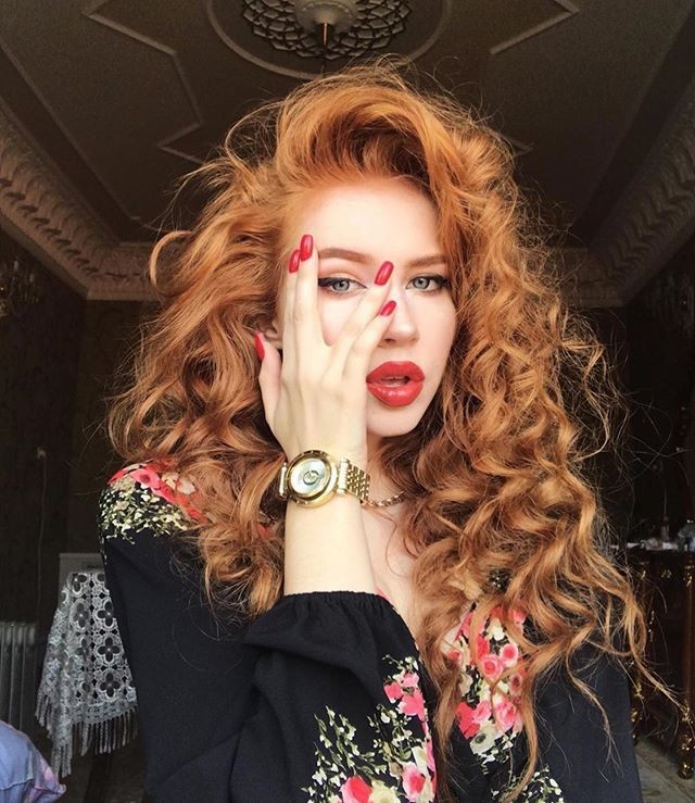 Kıvırcık saçlara sahip olmak ister miydiniz?