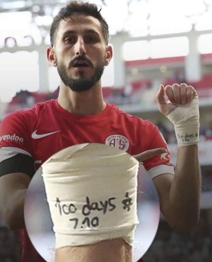 Bu arada verdiği mesaj tam olarak nedir, anlayan var mı?