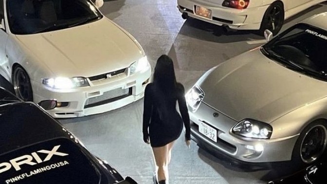 Araba dolu garajınız olsa, hangi arabayı süreceğinize çabuk karar verebilir misiniz?