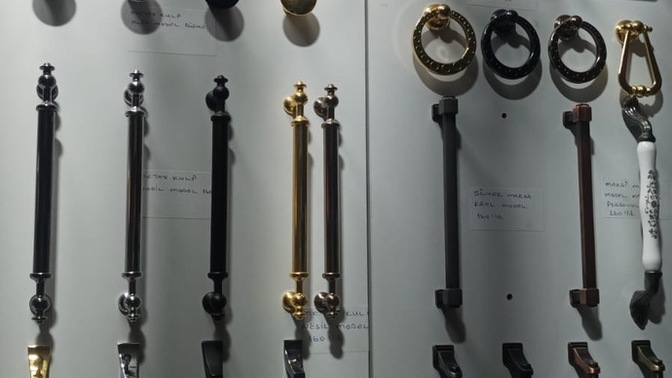 Elbise dolabı yaptırdım, dolap kulplarından hangisini tercih edeyim sizce?
