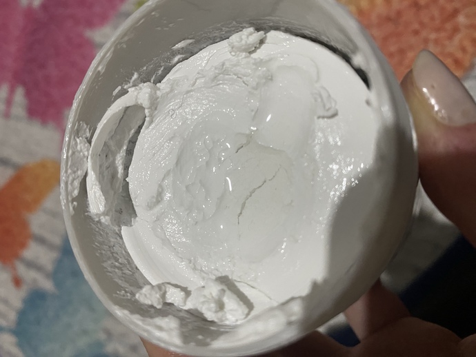 Sudo crem aldım yüzüme iyi geliyor diye ancak tarihi geçmemiş ama sulanıyor sürekli napmam gerekir?