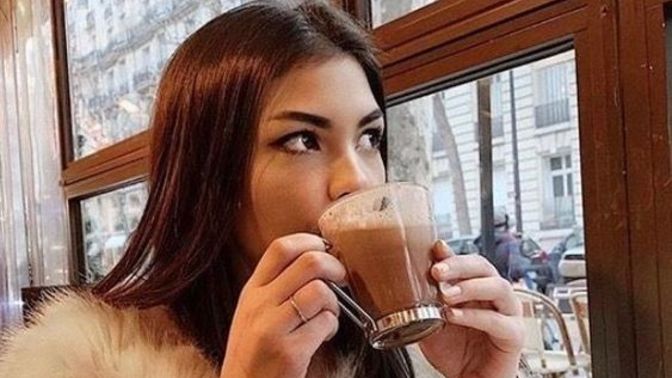 23 yaşındayım, aşırı güven problemim var. Kimseyi sevemiyorum, ne yapmalıyım?