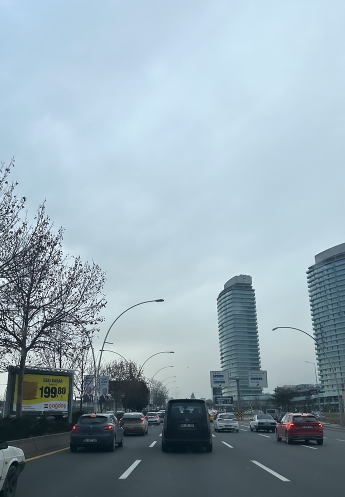 Angaranın karası mı sevgilinin tantası mı bitmez?