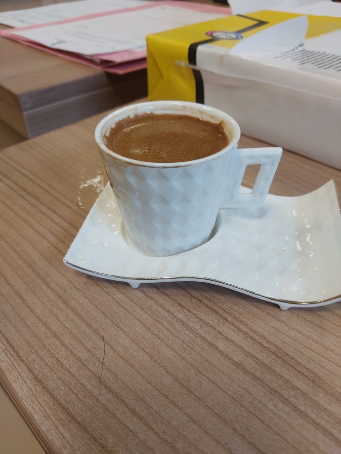Türk kahvesi içtikten sonra fal kapatıyor musunuz?