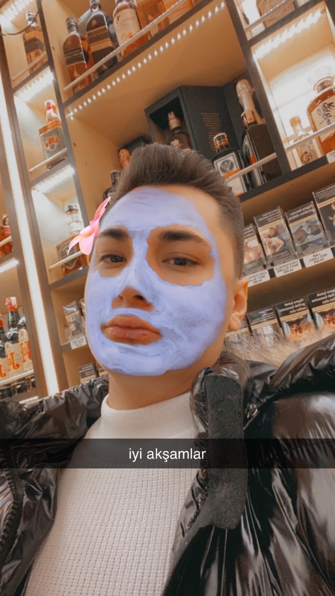 İyi akşamlar en sevdiğini sanatçı?