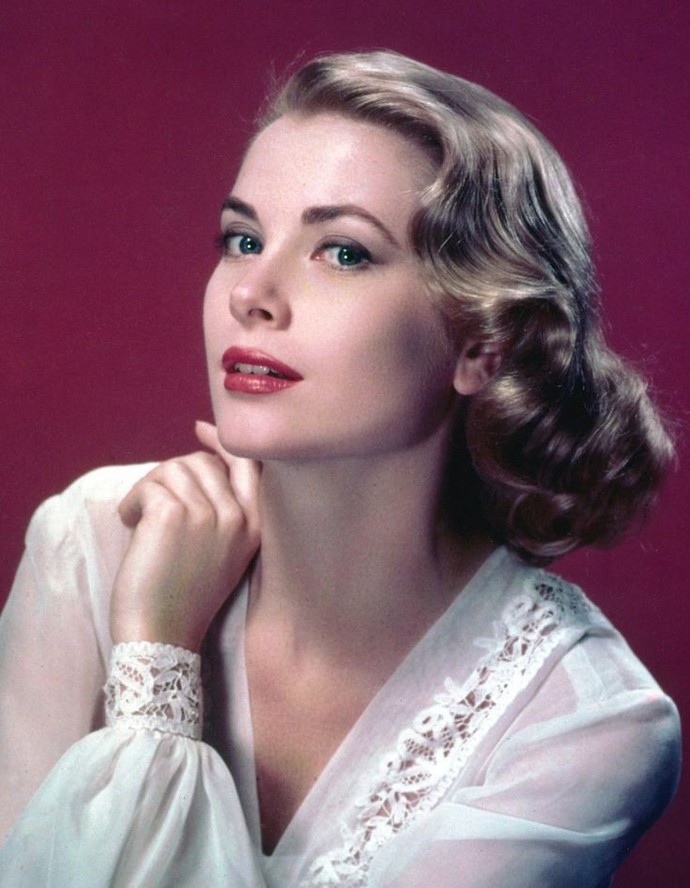 Audery Hepburn mu güzel yoksa Grace Kelly mi?