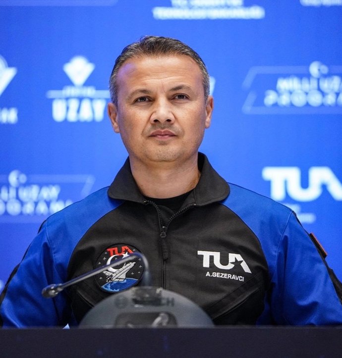 İlk Türk astronot Alper Gezeravcı