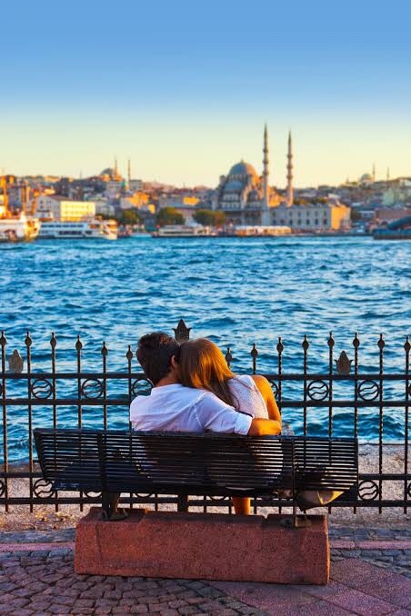 Sevgilinizle evlendiğiniz de onun istediği şehirde yaşamayı kabul eder misiniz?