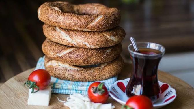 Yaşadığım ilde 100 gram simit 13 TL oldu! Simit ve çay ikilisini alabilmek bu gidişle lüks olur mu?