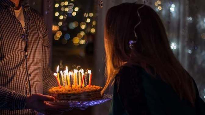 Eski sevgilinin doğum günü kutlanmalı mı?