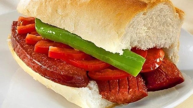 Mangalda sucuk ekmek sever misiniz?