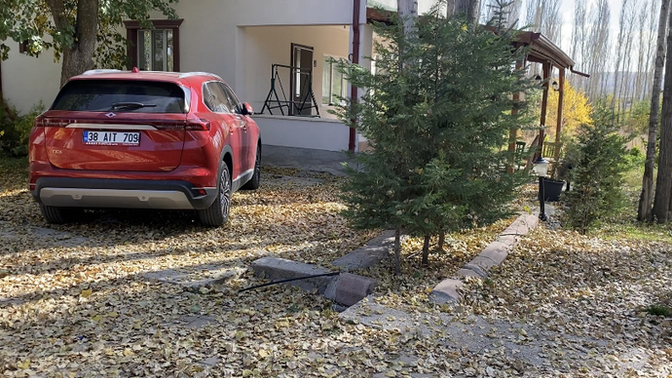 İkisinden birini satacağım bu ay muhtemelen Sizce Tog mu kullanayım yoksa Volkswagen Tiguan mı?