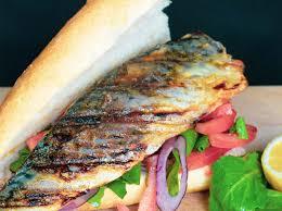 Köfte ekmek mi, balık ekmek mi?