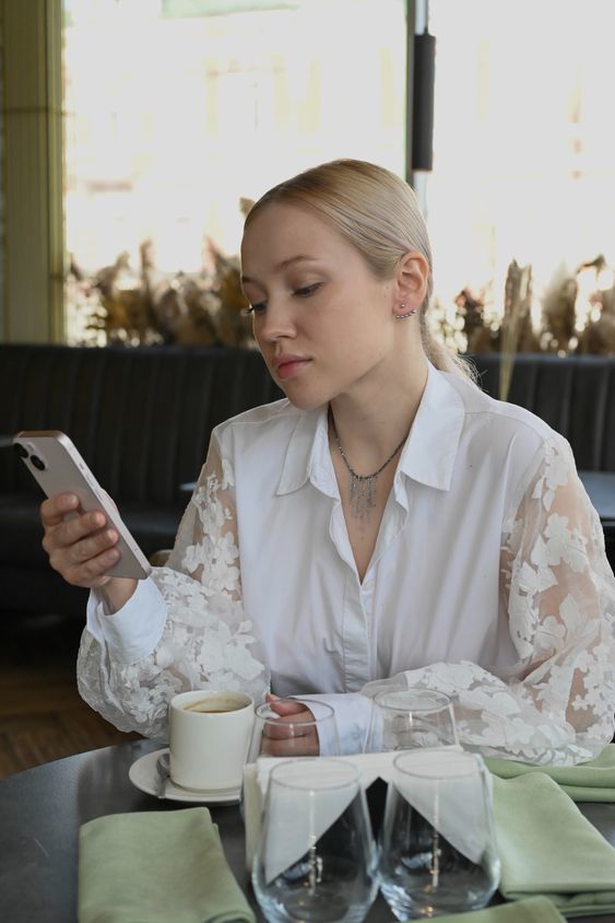 Bir telefon görüşmesi yapmadan önce, neler söyleyeceğin üzerinde prova yapar mısın?