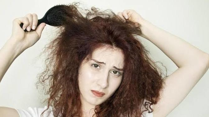 Saçlarınızı tararken açmakta zorlanıyor musunuz?