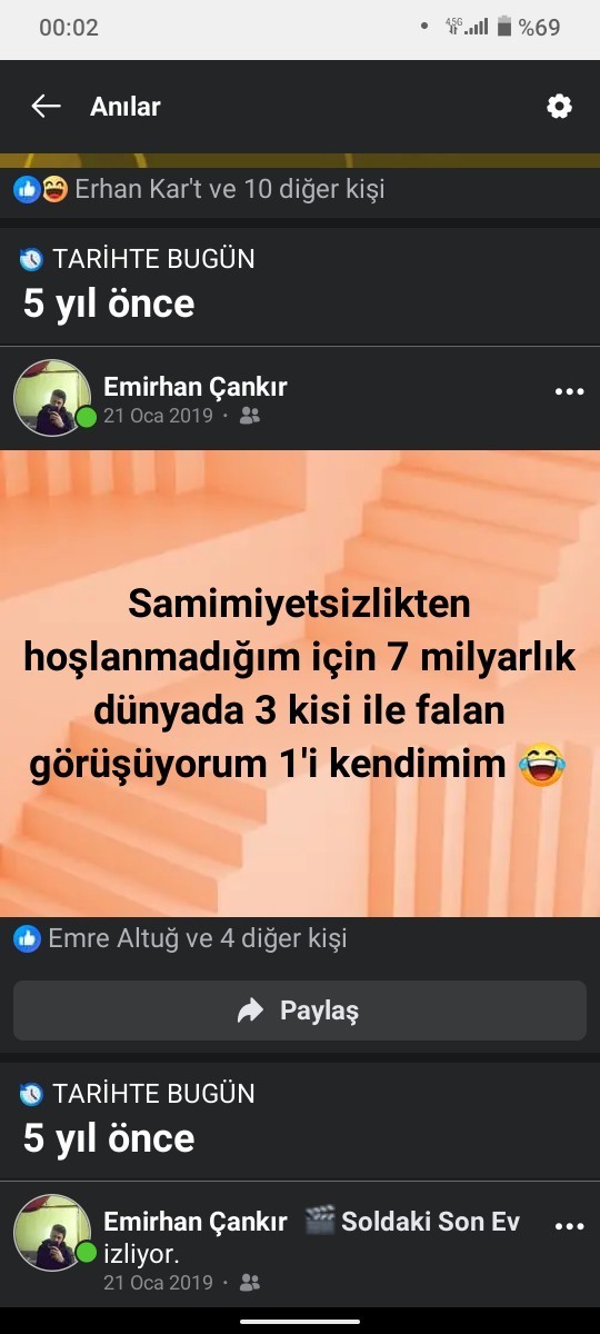Samimiyetsiz insanlardsn nefret eder misin?