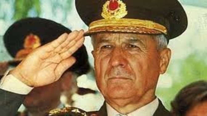 Kenan evren hakkında ne düşünüyorsunuz?
