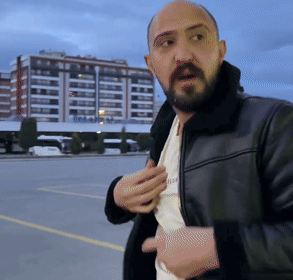 Yakin arkadasimin asik oldugu cocuga asik oldum. Ne yapmaliyim?