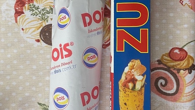 1.73 boyunda, 61 kiloyum. Bu ikisini yedim ama doymadım. Bir tane daha söylesem mi?