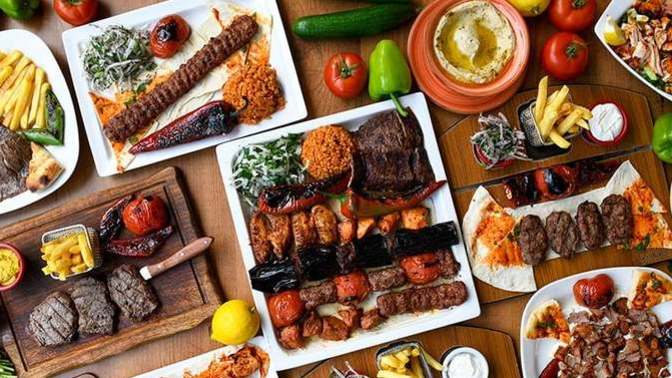 Dışarıda yemeğe çıkacağım. Bugün restoranda ne yesem?