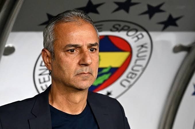 Fenerbahçe - Samsunspor ile Kadıköy'de 1-1 berabere kalarak şampiyonluk yarışında avantaj kaybetti! Maçı nasıl buldunuz?