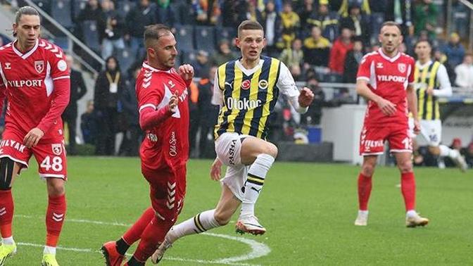 Fenerbahçe - Samsunspor ile Kadıköy'de 1-1 berabere kalarak şampiyonluk yarışında avantaj kaybetti! Maçı nasıl buldunuz?
